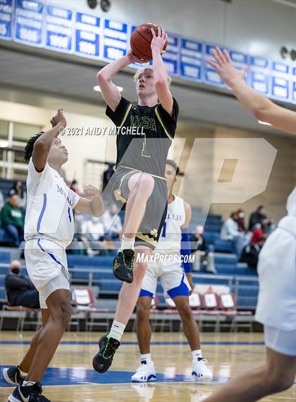 Thumbnail 2 in Knoxville Catholic @ McCallie photogallery.