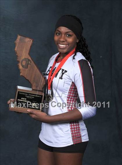 Thumbnail 1 in Albany vs. Cathedral Catholic (CIF State D3 Trophy/Team Awards) photogallery.