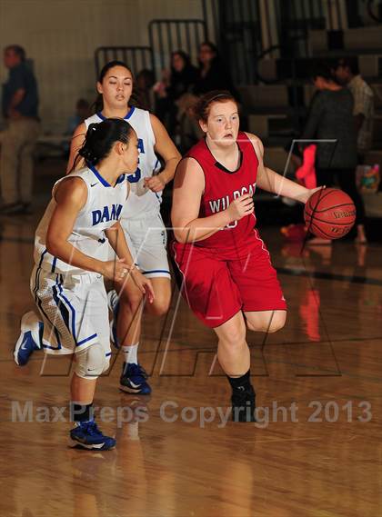 Thumbnail 3 in Dana Hills vs. Mount Si (MaxPreps Holiday Classic) photogallery.