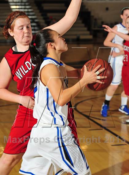 Thumbnail 3 in Dana Hills vs. Mount Si (MaxPreps Holiday Classic) photogallery.