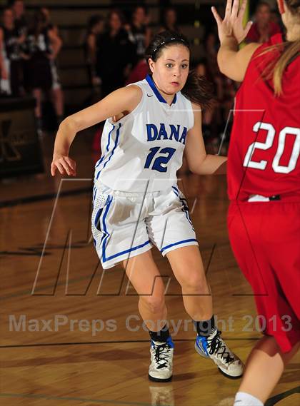 Thumbnail 1 in Dana Hills vs. Mount Si (MaxPreps Holiday Classic) photogallery.