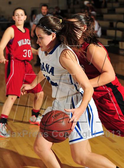 Thumbnail 2 in Dana Hills vs. Mount Si (MaxPreps Holiday Classic) photogallery.