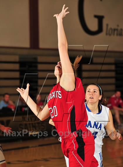 Thumbnail 1 in Dana Hills vs. Mount Si (MaxPreps Holiday Classic) photogallery.