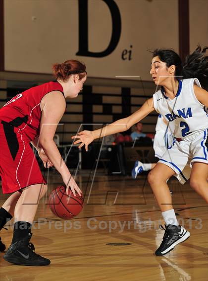 Thumbnail 2 in Dana Hills vs. Mount Si (MaxPreps Holiday Classic) photogallery.