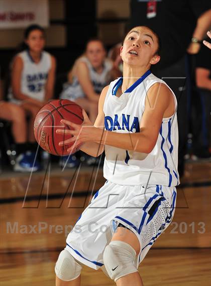 Thumbnail 3 in Dana Hills vs. Mount Si (MaxPreps Holiday Classic) photogallery.