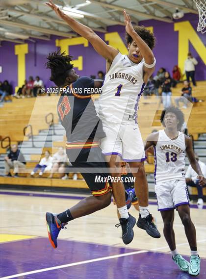 Thumbnail 3 in Leto @ Lennard photogallery.