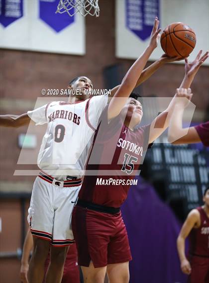 Thumbnail 3 in Sotomayor vs. St. Pius X-St. Matthias Academy (Greatest Showcase on Earth) photogallery.