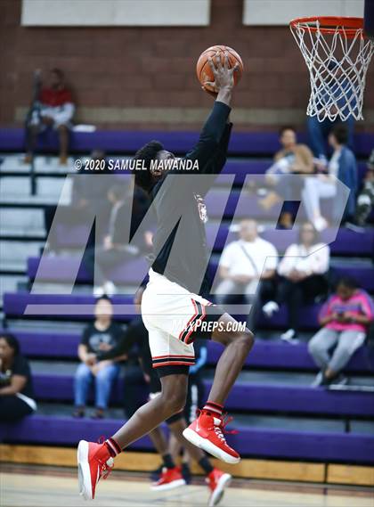 Thumbnail 3 in Sotomayor vs. St. Pius X-St. Matthias Academy (Greatest Showcase on Earth) photogallery.
