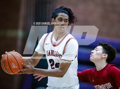 Thumbnail 2 in Sotomayor vs. St. Pius X-St. Matthias Academy (Greatest Showcase on Earth) photogallery.