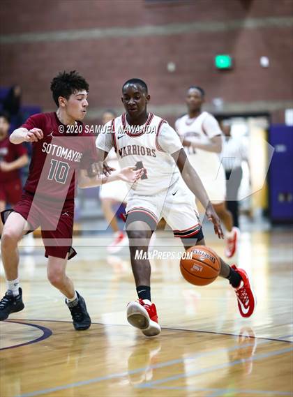 Thumbnail 3 in Sotomayor vs. St. Pius X-St. Matthias Academy (Greatest Showcase on Earth) photogallery.
