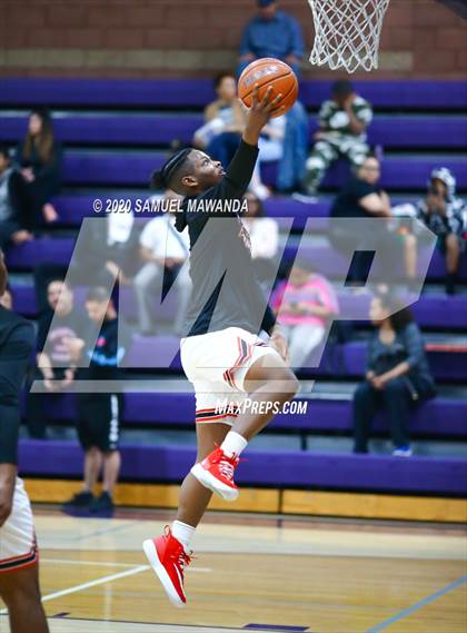 Thumbnail 1 in Sotomayor vs. St. Pius X-St. Matthias Academy (Greatest Showcase on Earth) photogallery.