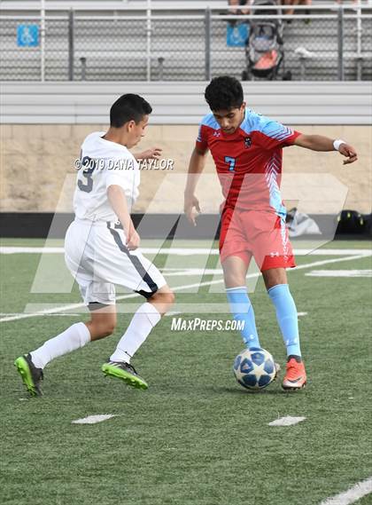 Thumbnail 2 in Stephenville vs Castleberry (UIL 4A Regional Quarterfinal) photogallery.