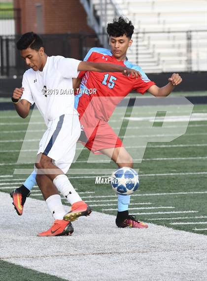 Thumbnail 1 in Stephenville vs Castleberry (UIL 4A Regional Quarterfinal) photogallery.