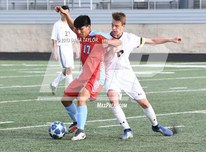 Thumbnail 1 in Stephenville vs Castleberry (UIL 4A Regional Quarterfinal) photogallery.