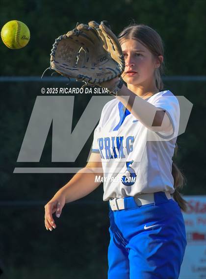 Thumbnail 3 in Clear Springs vs. Katy (UIL 6A D1 Softball Regional Semifinal) photogallery.