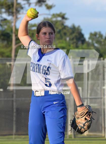 Thumbnail 3 in Clear Springs vs. Katy (UIL 6A D1 Softball Regional Semifinal) photogallery.