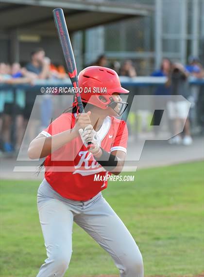 Thumbnail 2 in Clear Springs vs. Katy (UIL 6A D1 Softball Regional Semifinal) photogallery.