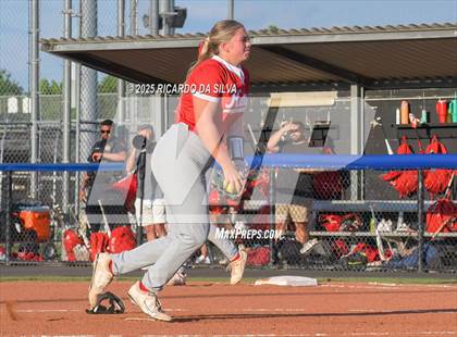 Thumbnail 1 in Clear Springs vs. Katy (UIL 6A D1 Softball Regional Semifinal) photogallery.