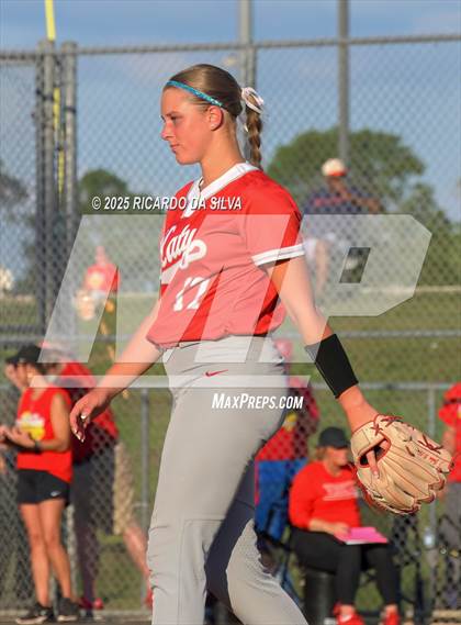 Thumbnail 1 in Clear Springs vs. Katy (UIL 6A D1 Softball Regional Semifinal) photogallery.