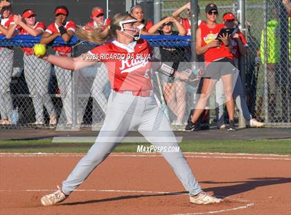 Thumbnail 3 in Clear Springs vs. Katy (UIL 6A D1 Softball Regional Semifinal) photogallery.