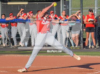 Thumbnail 2 in Clear Springs vs. Katy (UIL 6A D1 Softball Regional Semifinal) photogallery.