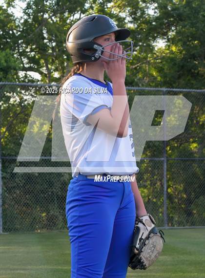 Thumbnail 1 in Clear Springs vs. Katy (UIL 6A D1 Softball Regional Semifinal) photogallery.