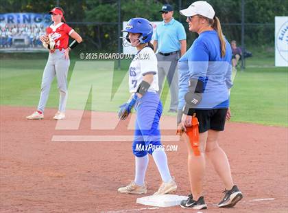 Thumbnail 3 in Clear Springs vs. Katy (UIL 6A D1 Softball Regional Semifinal) photogallery.