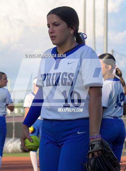 Thumbnail 3 in Clear Springs vs. Katy (UIL 6A D1 Softball Regional Semifinal) photogallery.