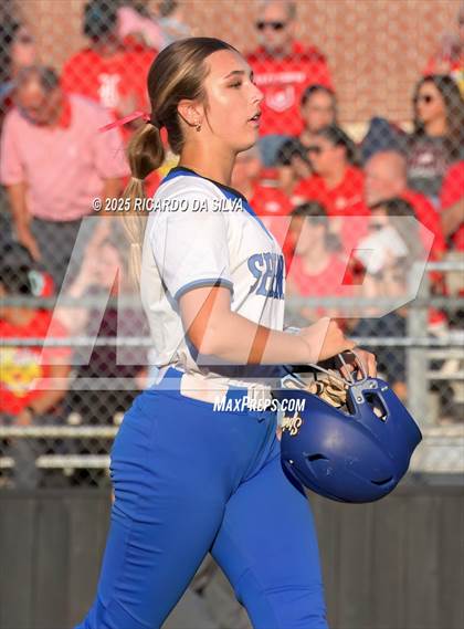 Thumbnail 2 in Clear Springs vs. Katy (UIL 6A D1 Softball Regional Semifinal) photogallery.