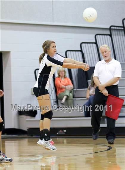 Thumbnail 1 in Kemp @ Crandall photogallery.