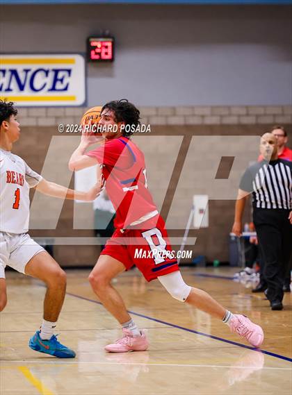 Thumbnail 2 in Selma vs. Reno photogallery.