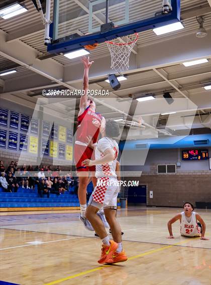 Thumbnail 1 in Selma vs. Reno photogallery.