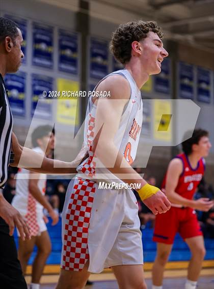 Thumbnail 3 in Selma vs. Reno photogallery.
