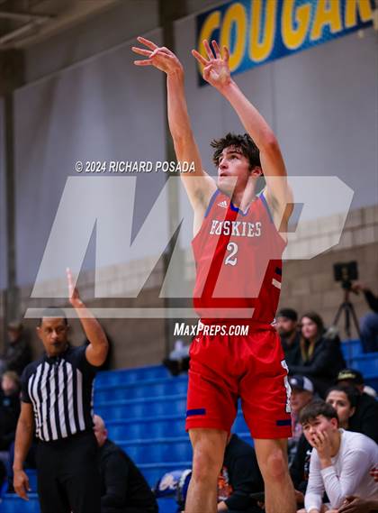 Thumbnail 1 in Selma vs. Reno photogallery.