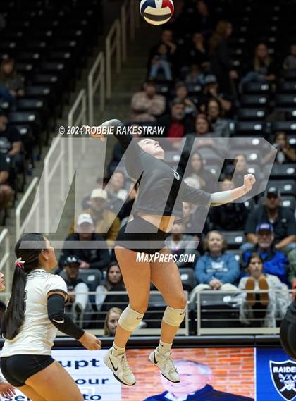 Thumbnail 1 in Wimberley vs. Randall (UIL 4A Volleyball Division II Final) photogallery.
