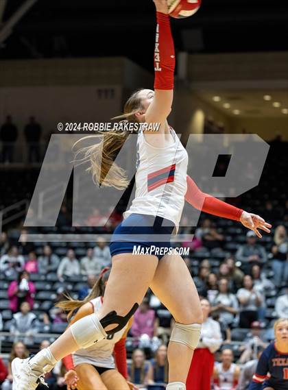 Thumbnail 1 in Wimberley vs. Randall (UIL 4A Volleyball Division II Final) photogallery.