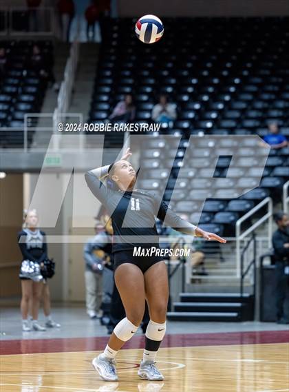 Thumbnail 2 in Wimberley vs. Randall (UIL 4A Volleyball Division II Final) photogallery.