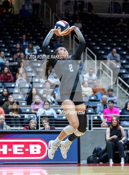 Thumbnail 1 in Wimberley vs. Randall (UIL 4A Volleyball Division II Final) photogallery.