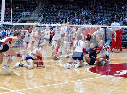 Thumbnail 2 in Wimberley vs. Randall (UIL 4A Volleyball Division II Final) photogallery.