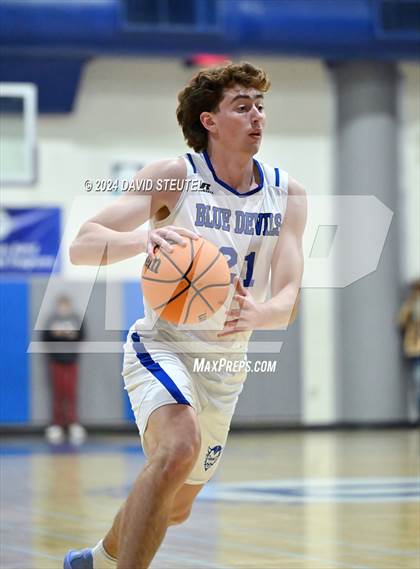 Thumbnail 1 in Futures @ Davis Sr. (Les Curry Invitational) photogallery.