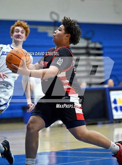 Thumbnail 2 in Futures @ Davis Sr. (Les Curry Invitational) photogallery.