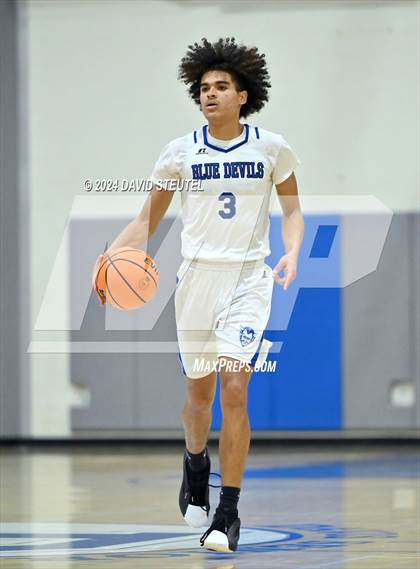 Thumbnail 2 in Futures @ Davis Sr. (Les Curry Invitational) photogallery.