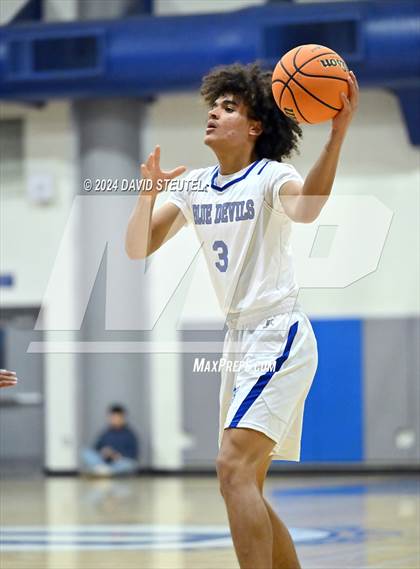 Thumbnail 3 in Futures @ Davis Sr. (Les Curry Invitational) photogallery.