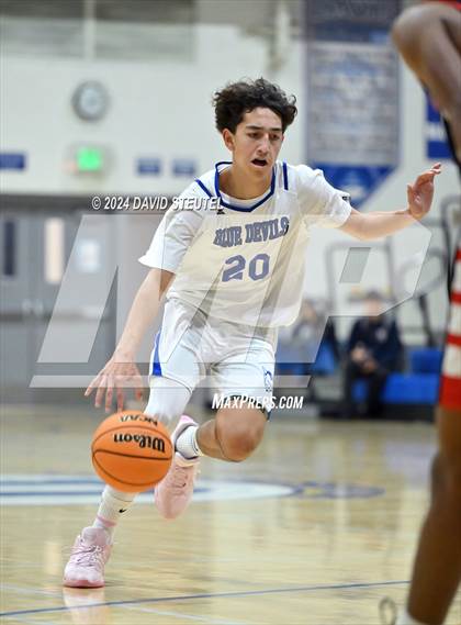 Thumbnail 1 in Futures @ Davis Sr. (Les Curry Invitational) photogallery.