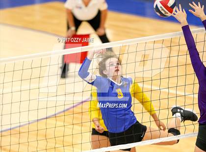Thumbnail 1 in Warren vs. Alamo Heights (NISD Tournament) photogallery.