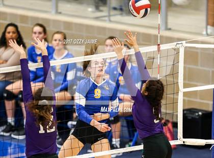 Thumbnail 1 in Warren vs. Alamo Heights (NISD Tournament) photogallery.