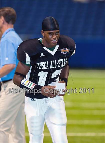 Thumbnail 3 in 2010 THSCA All-Star Football Game photogallery.