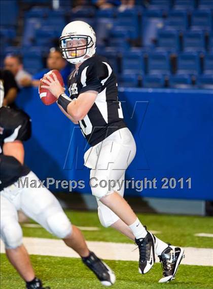 Thumbnail 3 in 2010 THSCA All-Star Football Game photogallery.