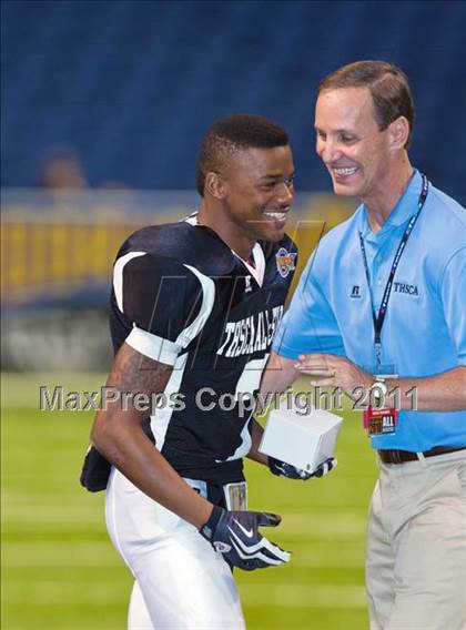 Thumbnail 3 in 2010 THSCA All-Star Football Game photogallery.