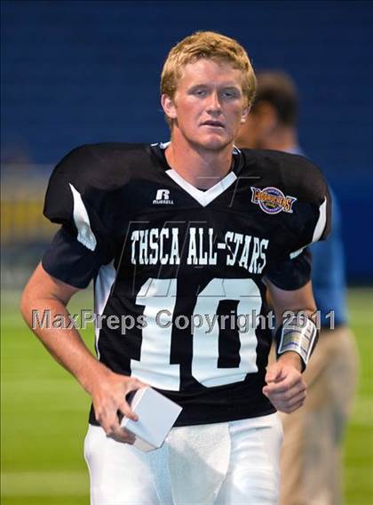 Thumbnail 3 in 2010 THSCA All-Star Football Game photogallery.